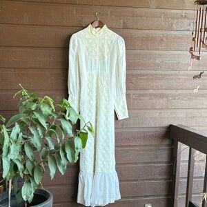 Vintage Boho Chic Cream Long Sleeve Maxi Dress